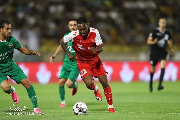 تیوی بیفوما؛ شمس آذر - پرسپولیس