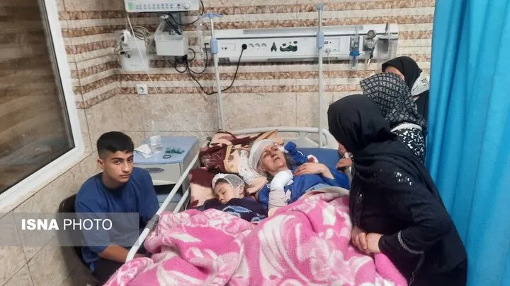 انحراف خودروی ون، علت کشته و مصدوم شدن ۱۴ نفر در آمل اعلام شد