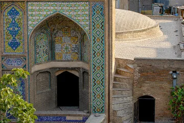 معماری در حال آشفتگی؛ مسجد «حاج رجبعلی».
