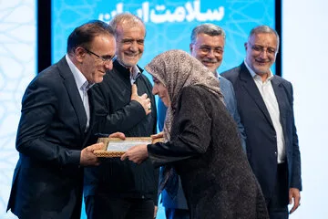 مراسم بزرگداشت روز پزشک