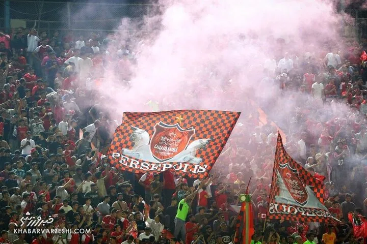 هواداران پرسپولیس؛ پرسپولیس - ملوان