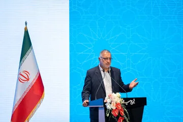 علیرضا زاکانی، شهردار تهران در مراسم بزرگداشت روز پزشک