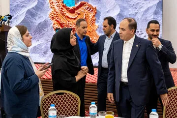 غلامرضا نوری قزلجه، وزیر جهاد کشاورزی در نشست صمیمی با خبرنگاران