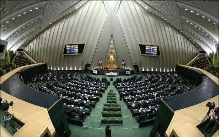 رئیس کمیسیون اجتماعی مجلس: افزایش کالابرگ الکترونیکی تا 2 میلیون تومان در دستور کار است