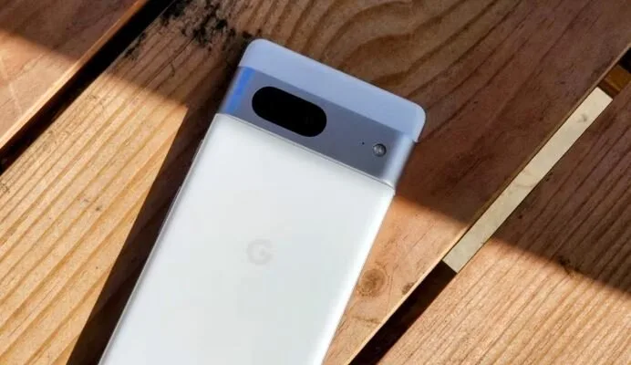 چگونه گوشی خود را بدون خاموش کردن خنک کنیم؟
