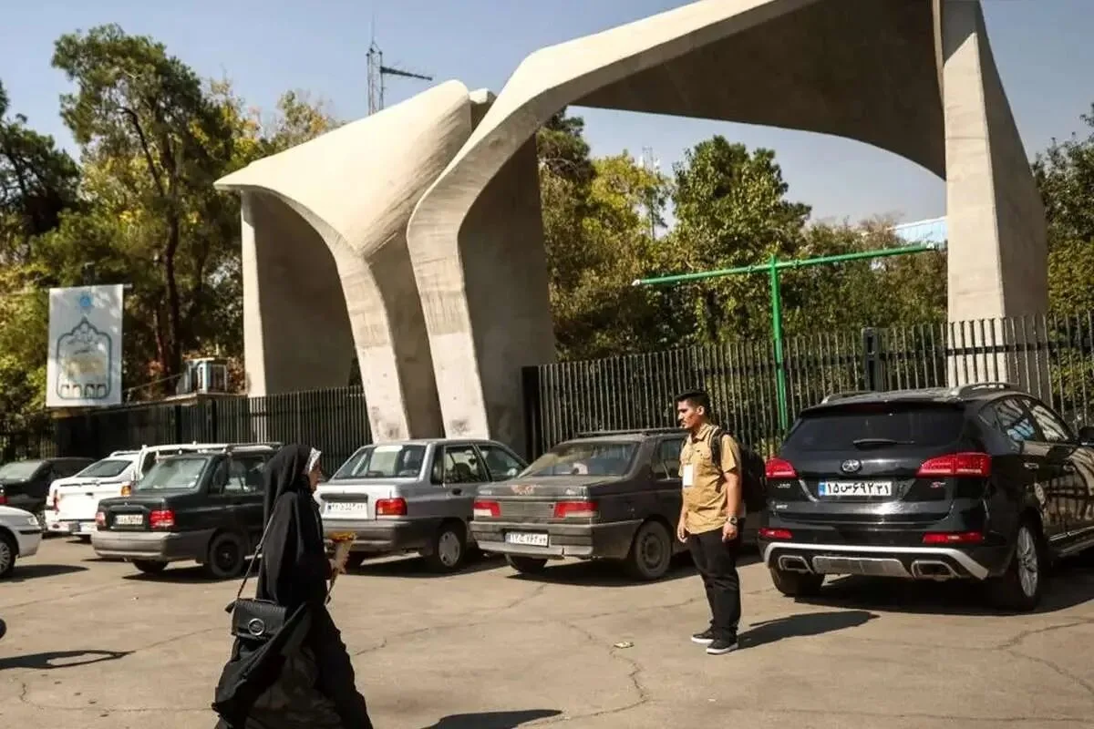 رئیس دانشگاه تهران: چیزی به اسم گشت حجاب برای سال تحصیلی جدید در دانشگاه نداریم/دانشگاهی بدون چارچوب برای ورود و خروج هم نداریم