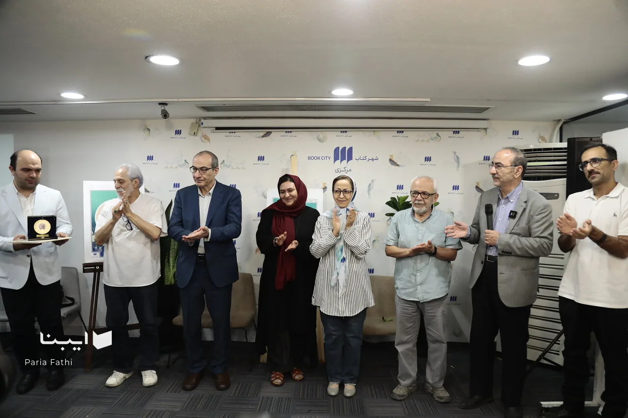 ترجمه کتاب فابیان برگزیده نهمین جایزه ابوالحسن نجفی شد