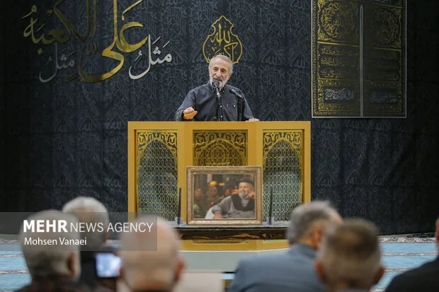 مراسم یادبود مرحوم «اکبر عبدی» در مسجد بلال