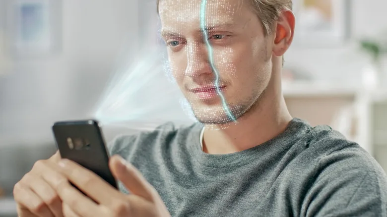 تشخیص چهره Face ID آیفون