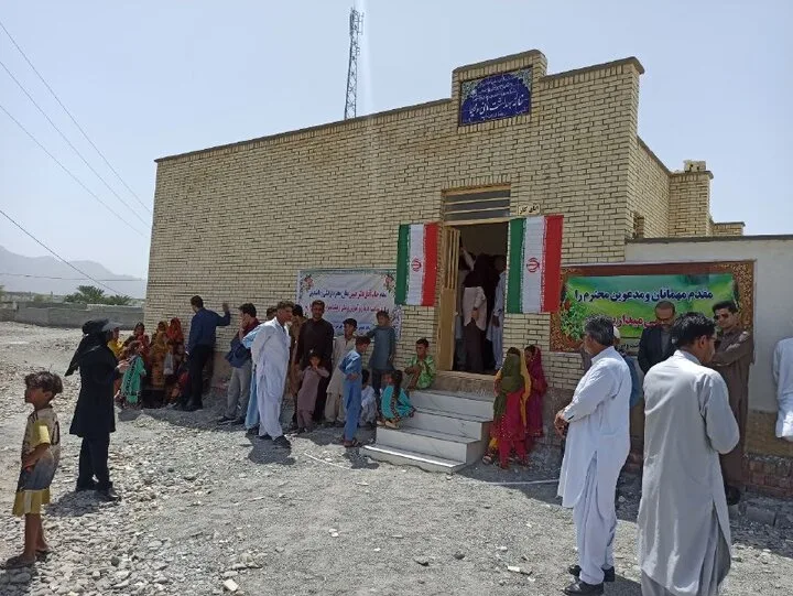 تلاطم بنزین قاچاق در کوچهها و نفس تنگ «سلامت» دربیمارستانها؛ واقعیت تلخ سیستان و بلوچستان