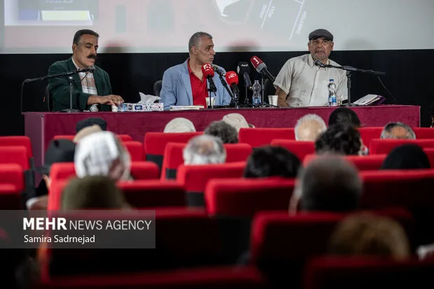 نرگس آبیار: سینما را خودآموز یاد گرفتم