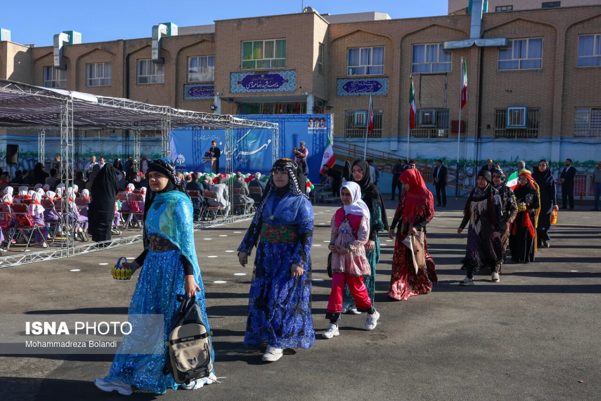 آیین مهر کریمانه به مناسبت آغاز سال تحصیلی آیین مهر کریمانه به مناسبت آغاز سال تحصیلی ۱۴۰۵ - ۱۴۰۶
