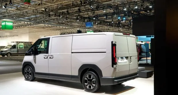 Kia Makes Regular Vans Feel Outdated With New PV7