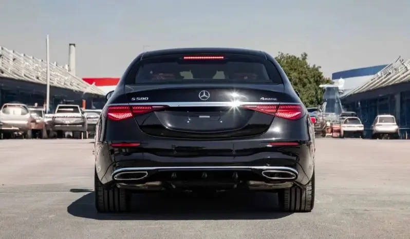 نمای عقب مرسدس بنز S580