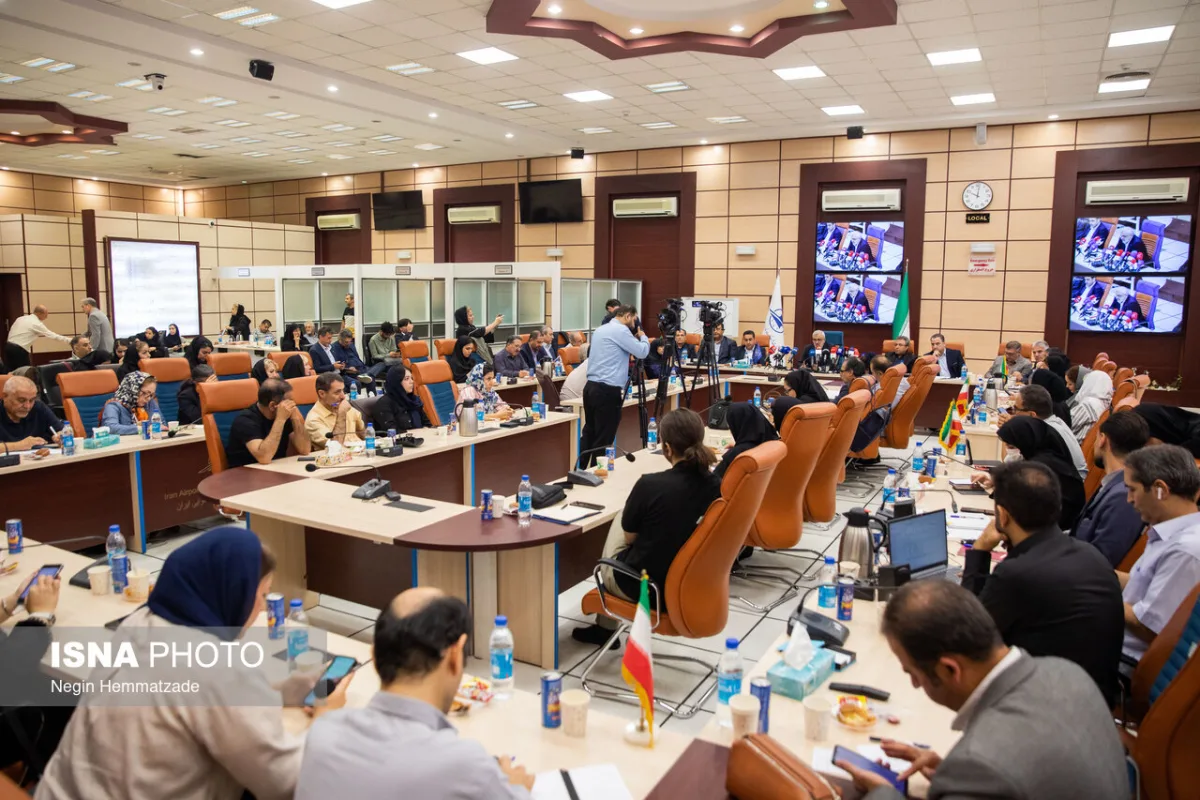 نشست خبری مرتضی دهقان، مدیرعامل شرکت فرودگاه ها