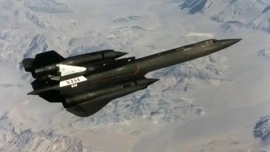 تصاویر ماهوارهای نشان میدهند SR-71 ناپدید شده / آیا پرنده سیاه دوباره پرواز میکند؟