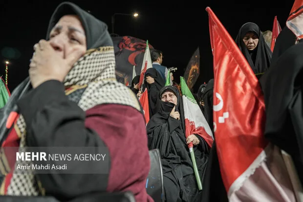 مراسم وداع با پیکر مطهر سردار شهید «حسین ظریفی» در اجتماعات شبانه مشهد