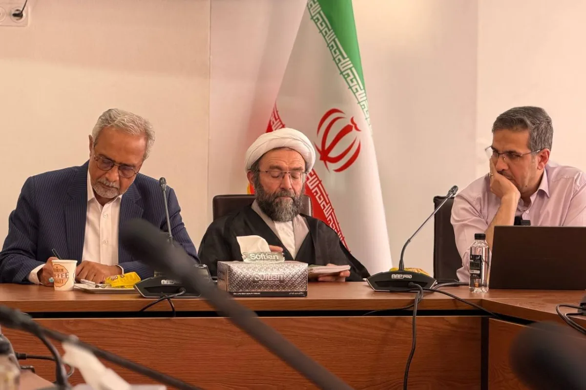 از «جعبه سیاه» هوش مصنوعی تا نگرانی درباره آینده دین و انسان