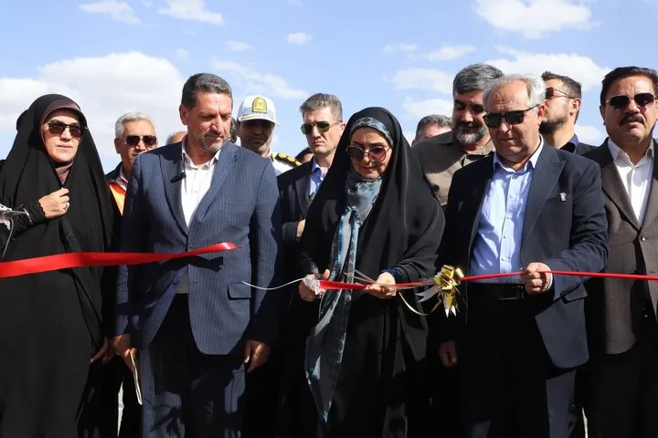 وزیر راه و شهرسازی: مسیر جایگزین پل آسیبدیده «بیات» در کمتر از ۱۲ روز گشوده شد