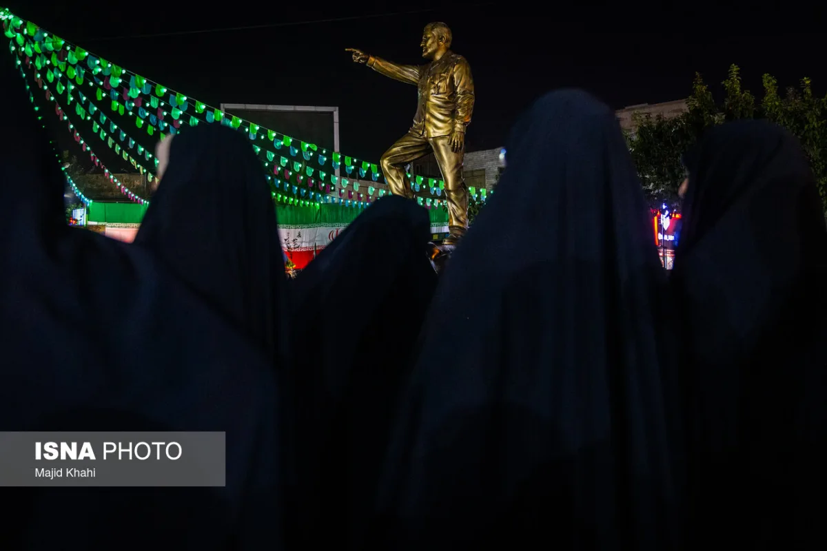 مراسم رونمایی از تندیس سردار شهید امیرعلی حاجی‌زاده