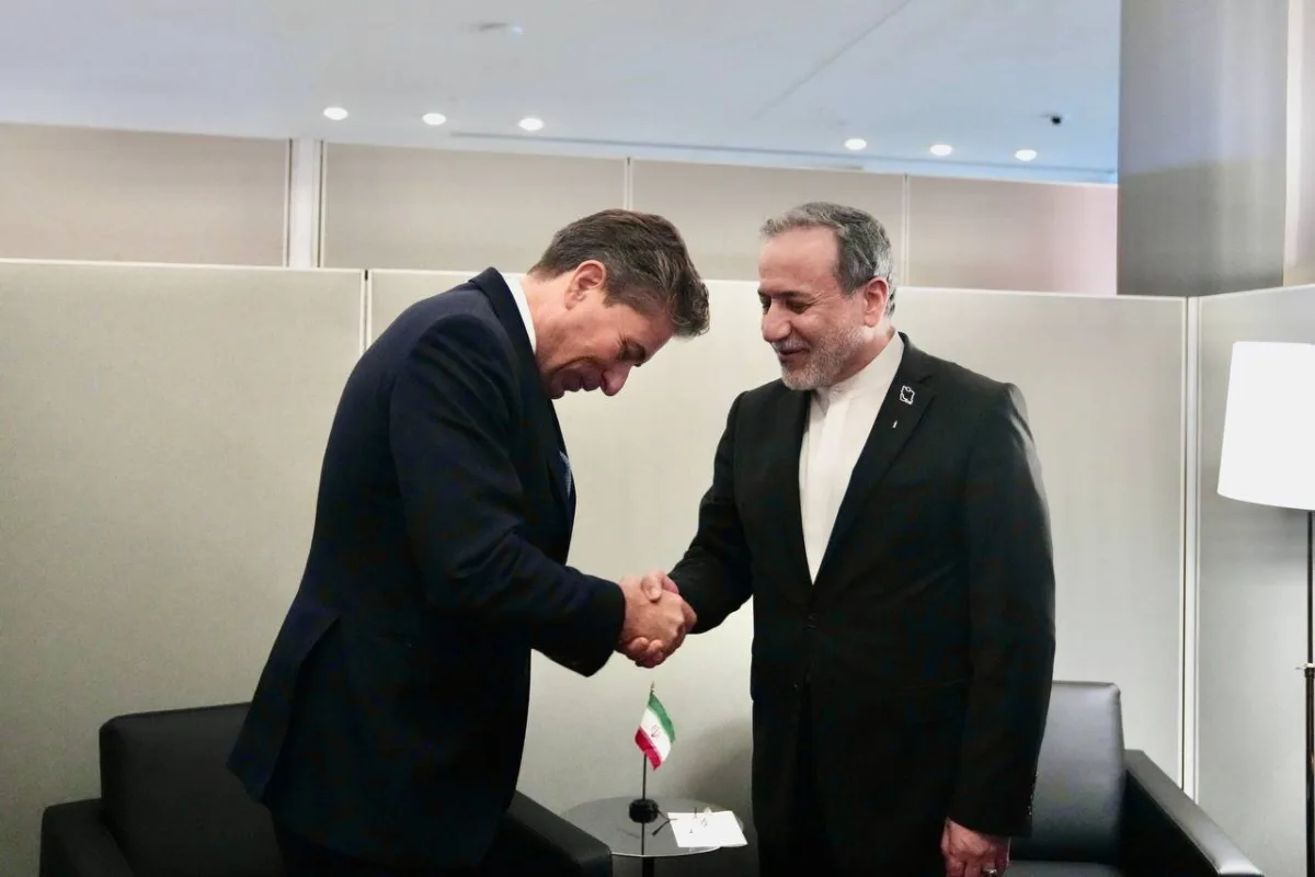رایزنی عراقچی و فیدان درباره هرمز/هشدار درباره پیامدهای پیمانشکنی آمریکا/ رایزنی وزیر خارجه ایران با مالزی، الجزایر و مقامهای سازمان ملل + تصاویر