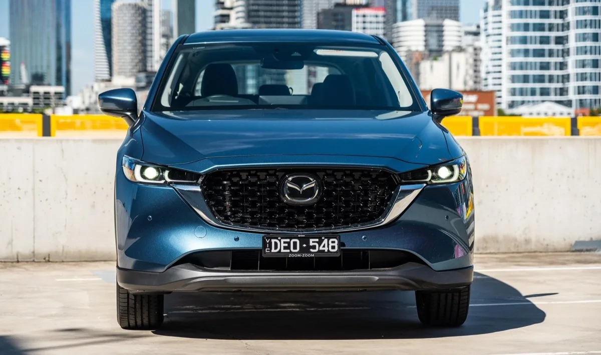 نمای جلو مزدا CX-5