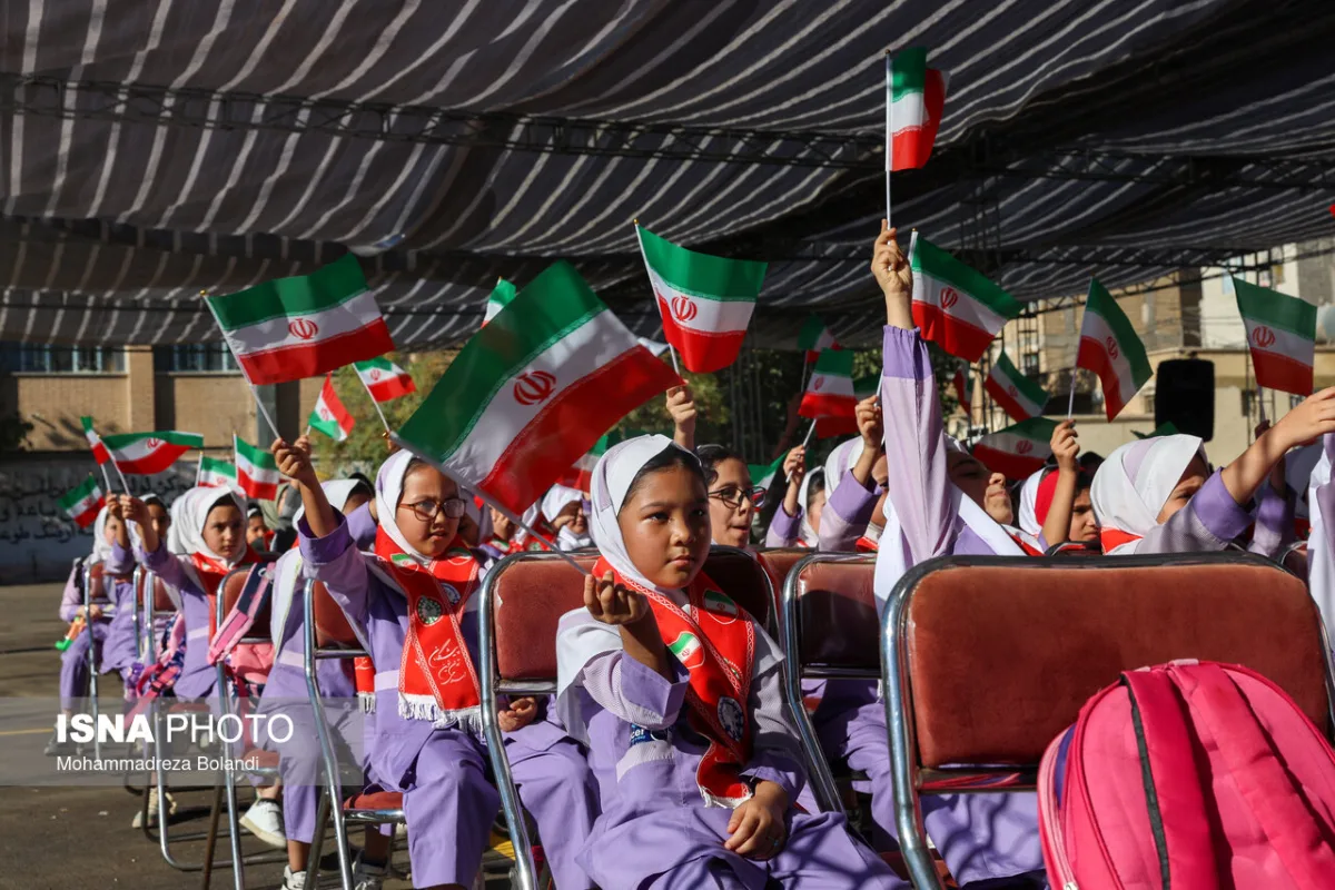 آیین مهر کریمانه به مناسبت آغاز سال تحصیلی آیین مهر کریمانه به مناسبت آغاز سال تحصیلی ۱۴۰۵ - ۱۴۰۶