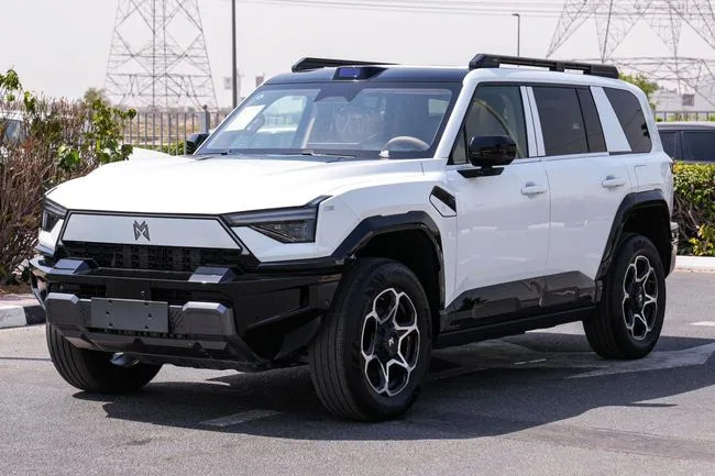 نمای جلو ام هیرو 2 پلاگین هیبریدی