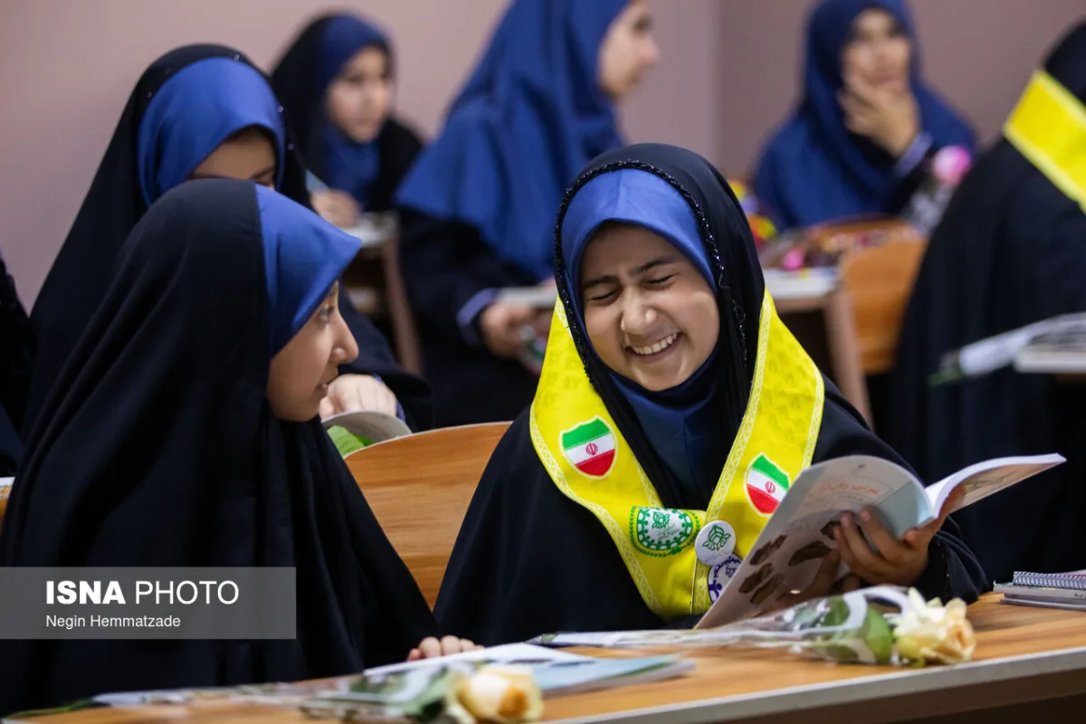 جشن جوانه ها با حضور علیرضا کاظمی، وزیر آموزش و پرورش