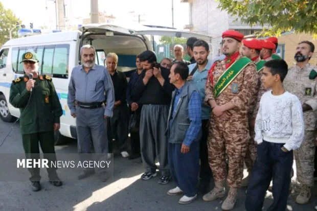کامیاران به استقبال شهید حیدر مرادی رفت؛ پیکر شهید در زادگاهش آرام گرف
