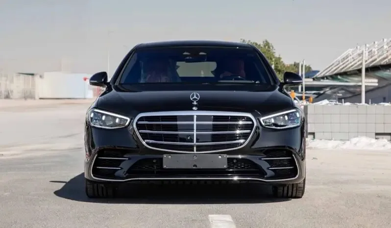 نمای جلو مرسدس بنز S580
