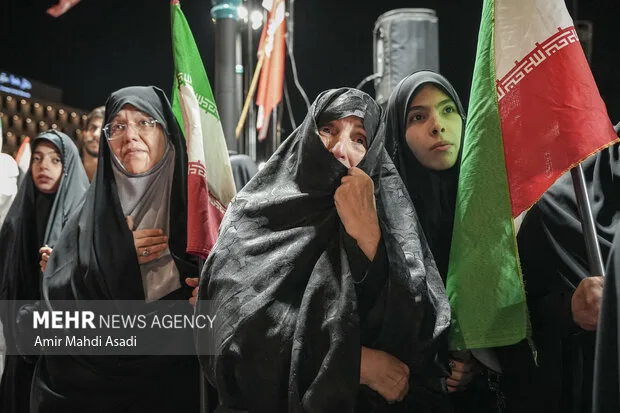 مراسم وداع با پیکر مطهر سردار شهید «حسین ظریفی» در اجتماعات شبانه مشهد