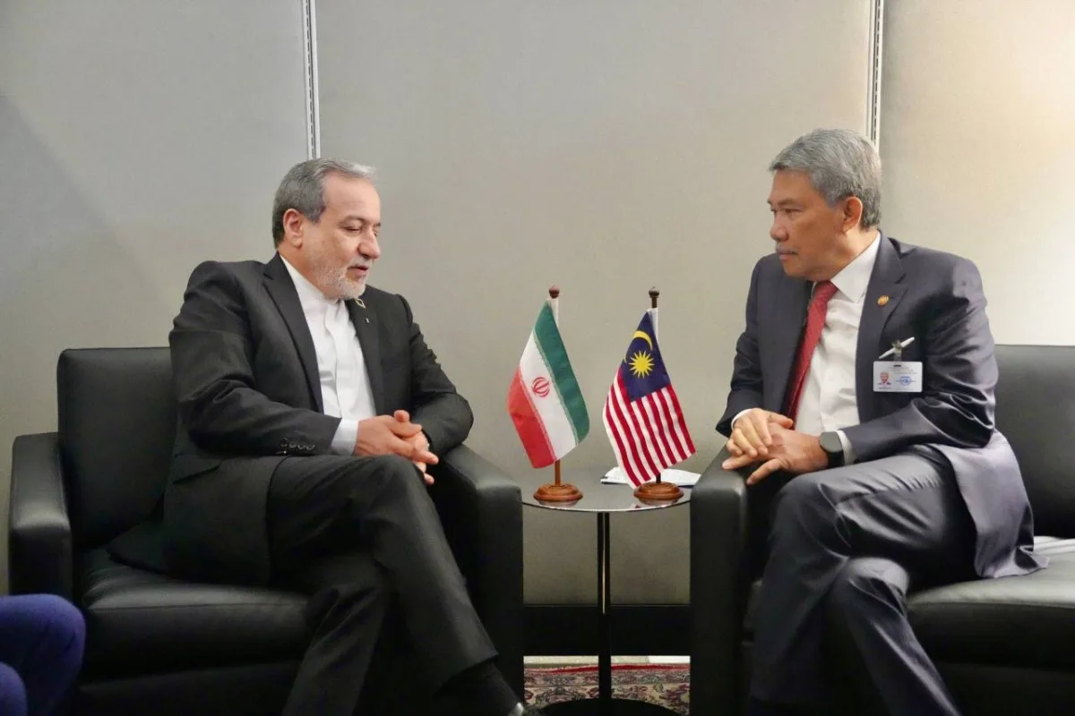 رایزنی عراقچی و فیدان درباره هرمز/هشدار درباره پیامدهای پیمانشکنی آمریکا/ رایزنی وزیر خارجه ایران با مالزی، الجزایر و مقامهای سازمان ملل + تصاویر