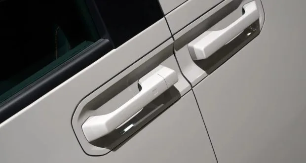 Kia Makes Regular Vans Feel Outdated With New PV7