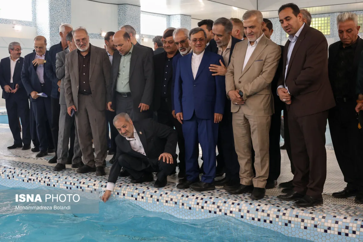 علیرضا کاظمی‌، وزیر آموزش و پرورش در آیین مهر کریمانه به مناسبت آغاز سال تحصیلی آیین مهر کریمانه به مناسبت آغاز سال تحصیلی ۱۴۰۵ - ۱۴۰۶