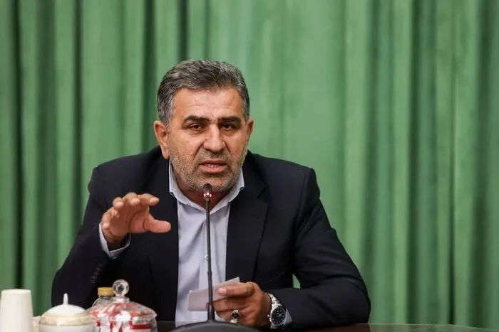 رئیس کمیسیون اجتماعی مجلس: حال صنعت و معدن خوب نیست/از دولتمردان توقع بیشتری داریم