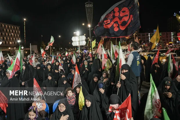 مراسم وداع با پیکر مطهر سردار شهید «حسین ظریفی» در اجتماعات شبانه مشهد