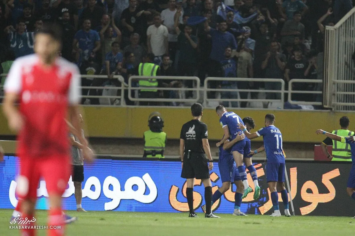 شادی گل یاسر آسانی در دیدار استقلال و پرسپولیس