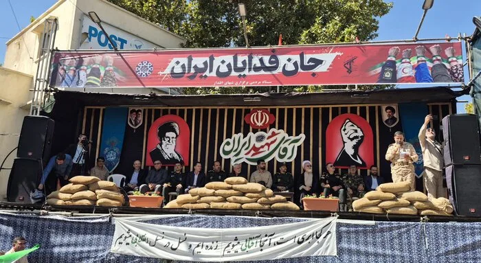 پیگیری «طرح مقابله با نفوذ» و «طرح مدیریت و اعمال حاکمیت بر تنگه هرمز» برای اقتدار وطن است
