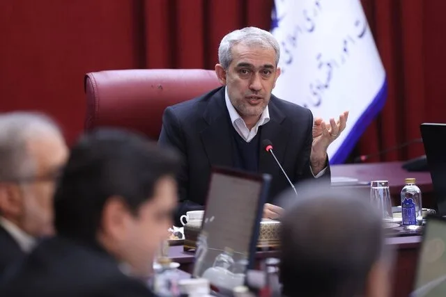 ساماندهی سهام عدالت در پیچ نهایی/حقوق سهامداران مستقیم و غیرمستقیم حفظ میشود