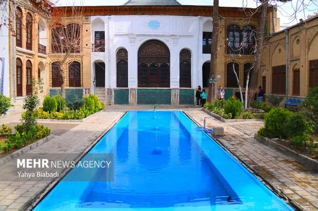 آینه‌کاری‌های۱۳۰ساله در غبار بی‌مهری؛ تکیه بیگلربیگی تشنه اعتبارات ملی