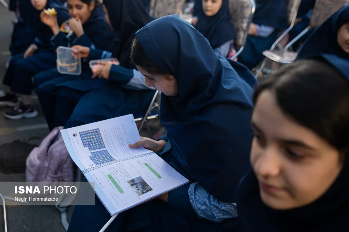 آیین آغاز سال تحصیلی ۱۴۰۵ با حضور محمدرضا عارف،‌ معاون اول رئيس جمهور
