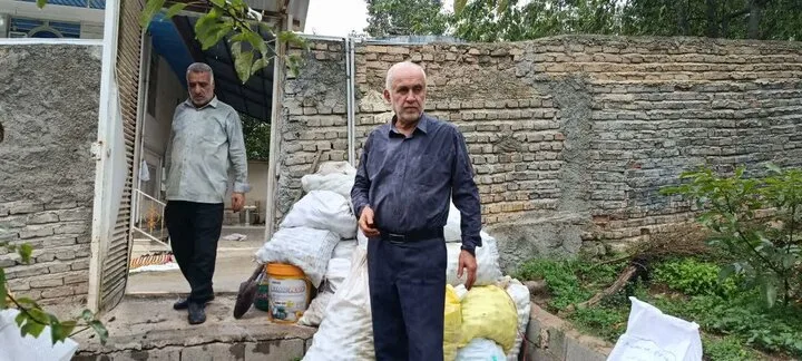 تداوم آیین سنتی برداشت گردو در هزارجریب بهشهر و درختانی که دوقرن ایستادهاند