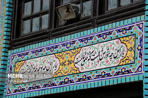 شاهکار کاشینگاری در حصار رطوبت؛ تکیه معاونالملک در انتظار بودجه ملی