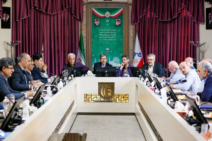 استاندار برای گرهگشایی موانع خط ۲ متروی اصفهان تشکیل جلسه داد