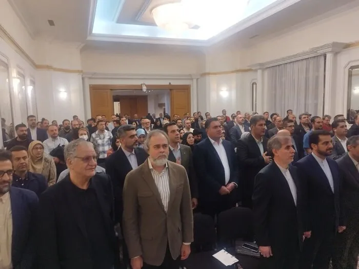 تأکید صالحی بر ترسیم نقشه راه مناسبات فرهنگی با روسیه/ هنرمندان، سفرای ملت هستند