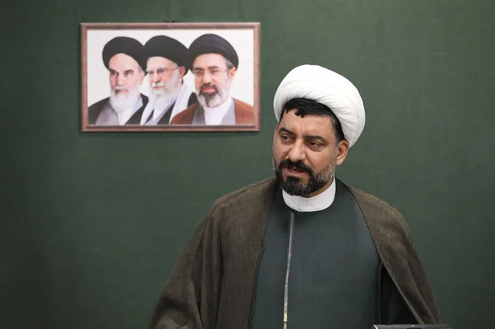 دو نماینده مجلس بر رفع محاصره دریایی و عدم سیاه نمایی علیه دولت تاکید کردند