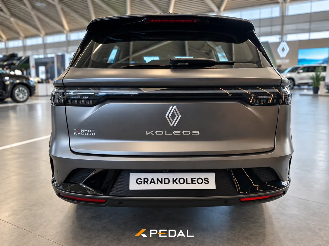 بخش عقب خودروی رنو گرند کولئوس (Renault Grand Koleos) در نمایشگاه خودرو تهران