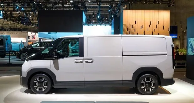 Kia Makes Regular Vans Feel Outdated With New PV7