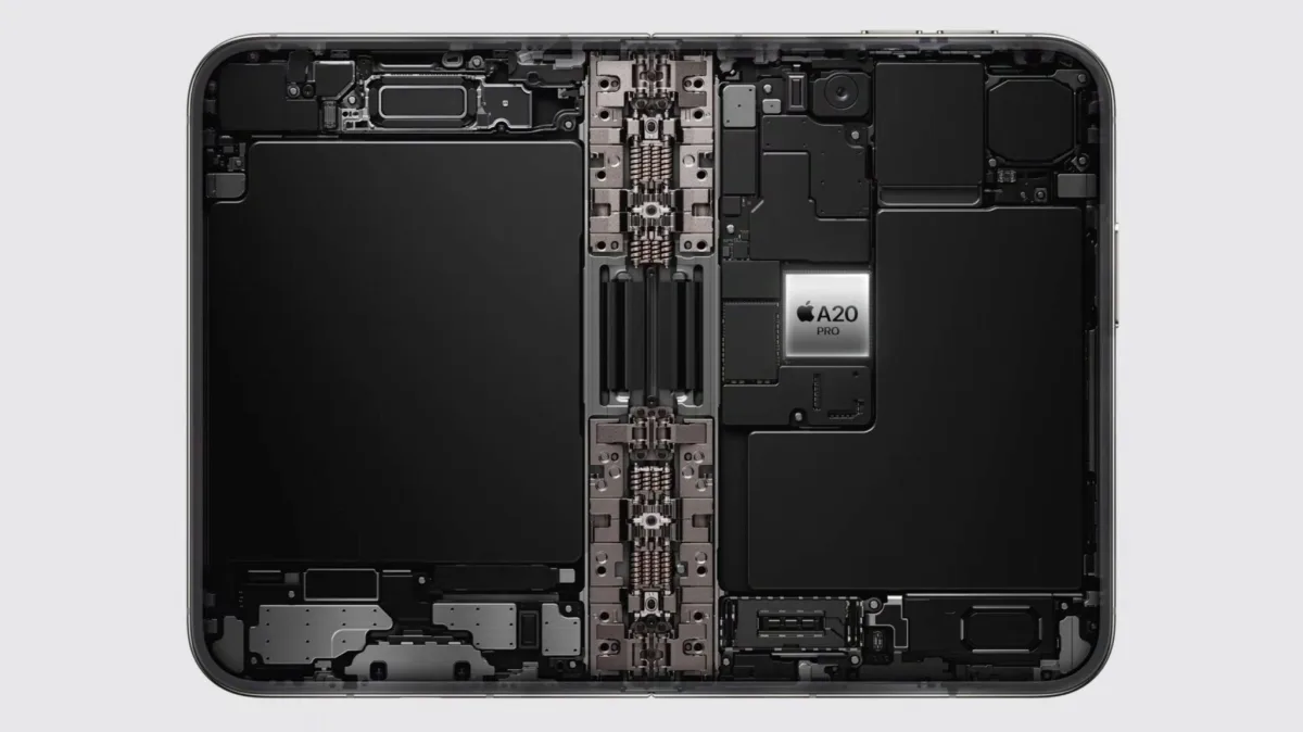 مقایسه آیفون Duo در با Mate XT 2 Ultimate